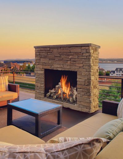 Fire Garden: 4035 Outdoor Gas Fireplace - primary view
